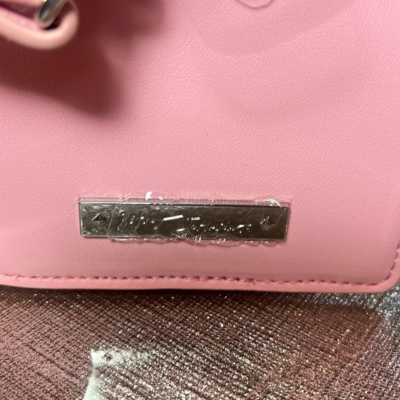 Betsey Johnson SASSY HEARTS XOSweets Valentines Candy Hearts Glitter Crossbody - Picture 8 of 13